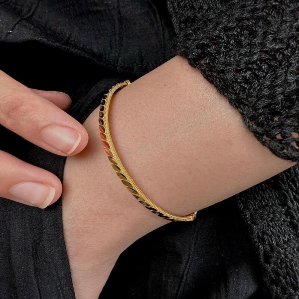 YAPRAK DESENLİ BİLEZİK